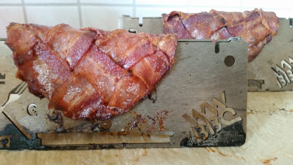 Bacon-Netz auf dem DoggieRoast